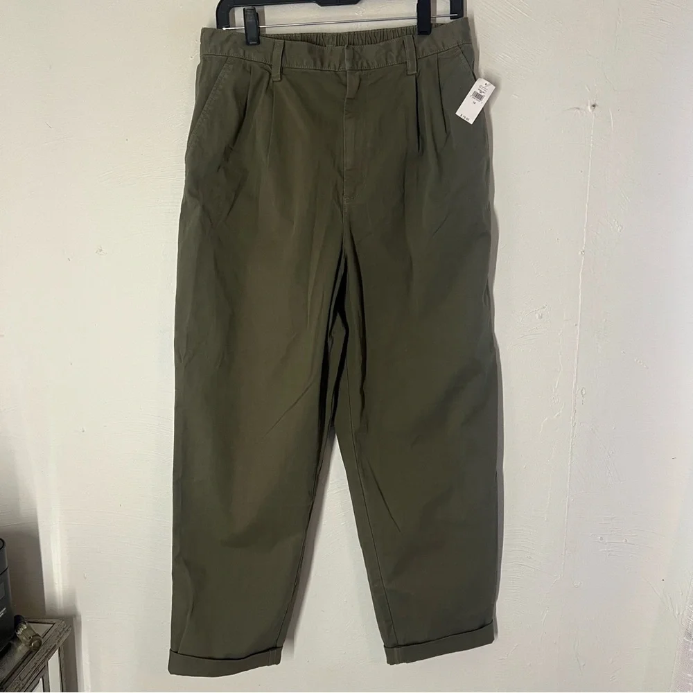 GAP High Rise Pleated Green Elastic Waistband Pants Size 12 Women